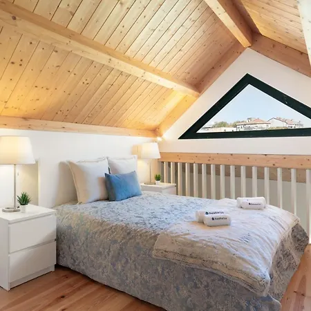 Host Wise - Lovely & Cozy Duplex Flat * Porto