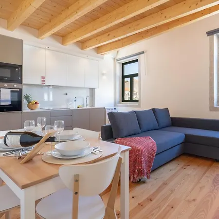 Host Wise - Lovely & Cozy Duplex Flat * Porto